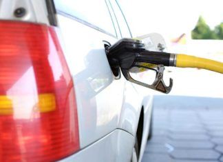 bensin florida, Gas prices in Florida, El precio de la gasolina es bajo, Etwa 0,5 Euro pro Liter Benzin