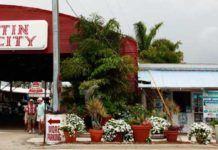 Naples utflykter och aktiviteter går mot Everglades Naples: Utflykter och aktiviteter, Tin City