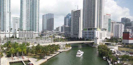 Miami, Miami mit Miami mit lateinamerikanischer Atmosphäre