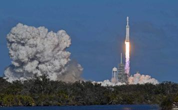 Se SpaceX-raketerna från nya hotellets takterrass Se SpaceX-raketerna