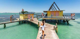 Stiltsville tidsresa till sprit och nakenbad på Bikini Club stiltsville, Zeitreise zu Alkohol und Nacktheit, Pfahlbauten