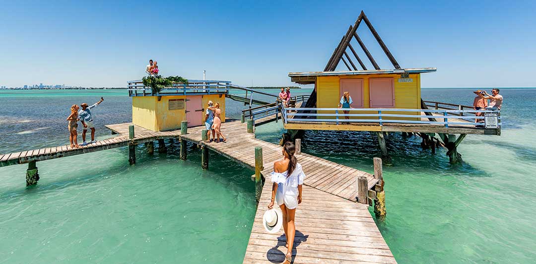 stiltsville, Zeitreise zu Alkohol und Nacktheit, Pfahlbauten